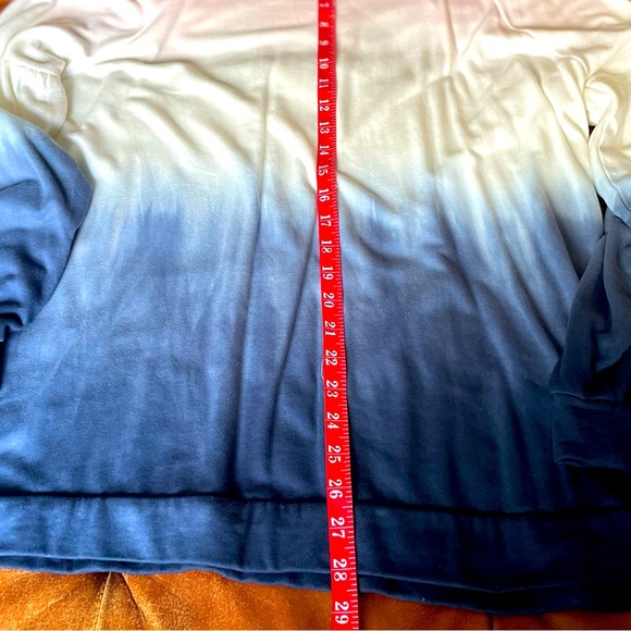 Maternity Balloon Sleeve Ombré Blue White Pink Sweatshirt - Picture 10 of 11